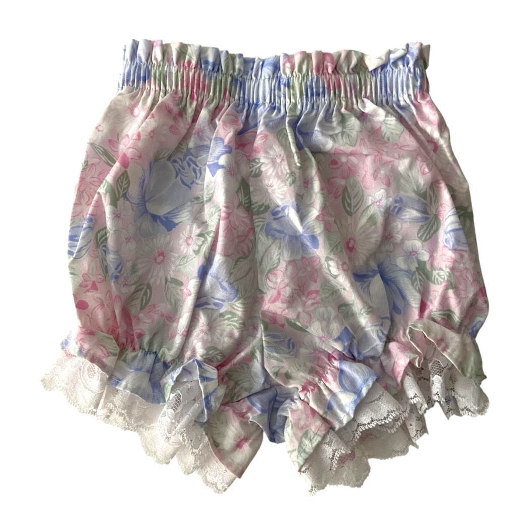 Vintage Floral Ruffle Shorts with Lace Trim in Kids Size ***SEE MEASUREMENTS***